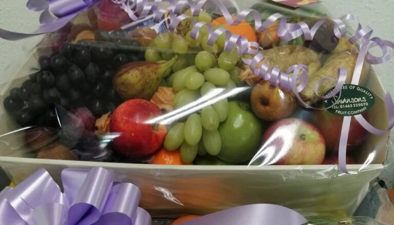 Fresh, tailor-made Hampers from Swansons - swansons